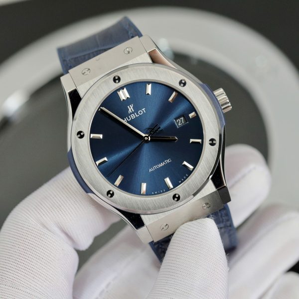 Hublot Classic Fusion Titanium Replica Watches Blue Dial JJF Factory 2024 (7)