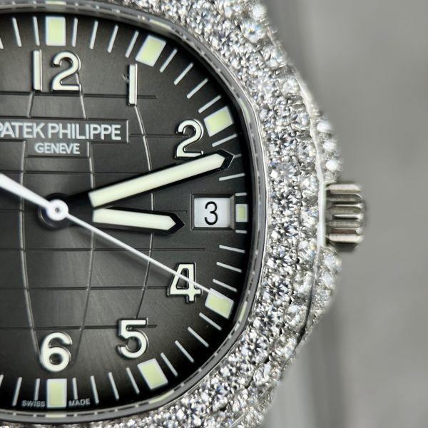 Patek Philippe Aquanaut 5167A Full Diamonds Black Dial Replica 40mm (1)