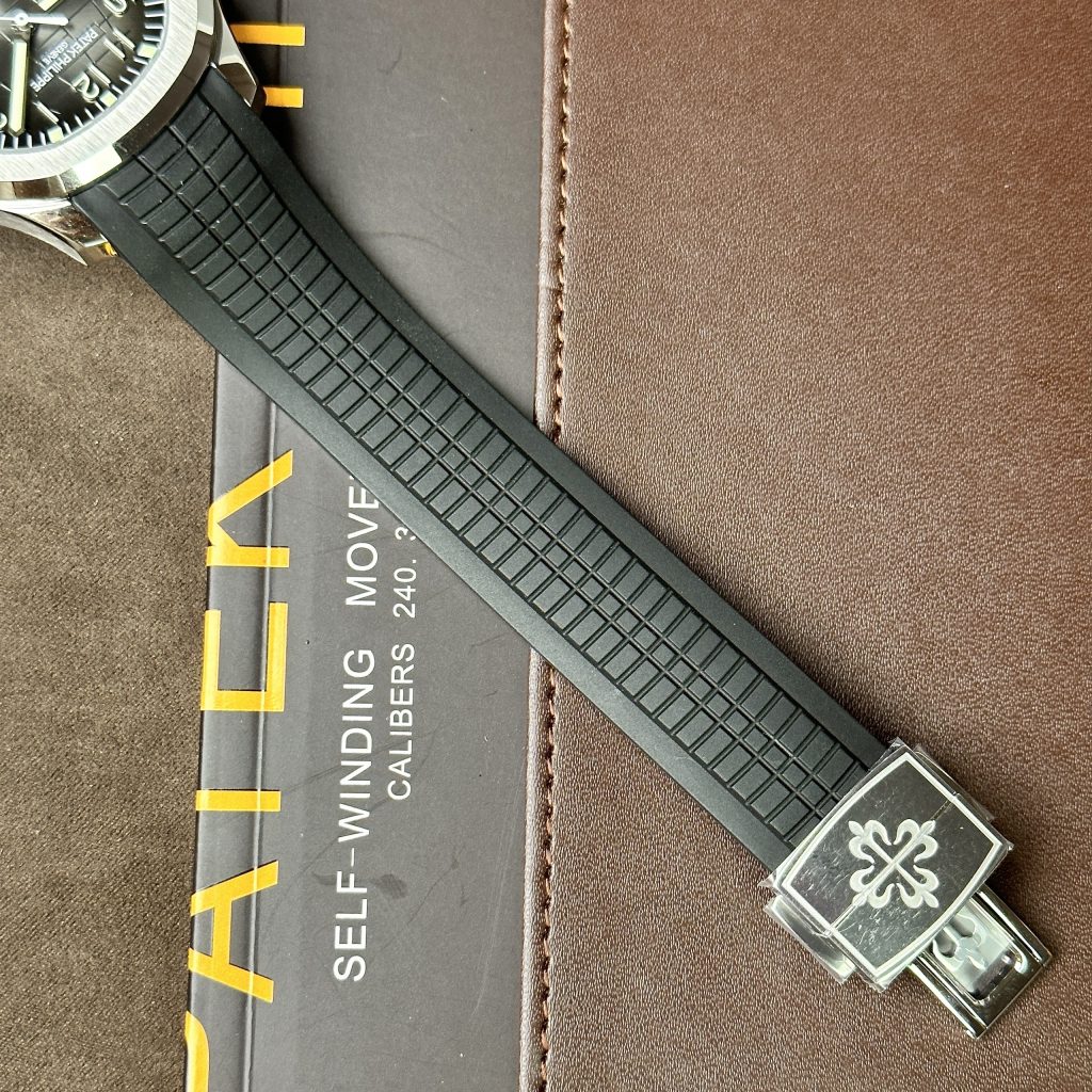 Patek Philippe Aquanaut 5167A Replica Watches Black 3K Factory 40mm (1)