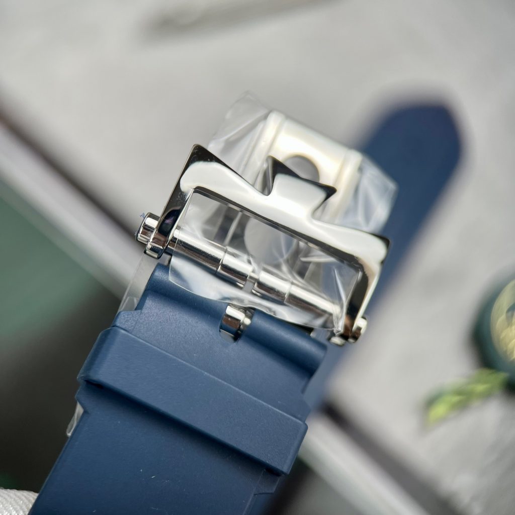 Vacheron Constantin Overseas 49150 Replica Watches Blue Rubber Strap (1)