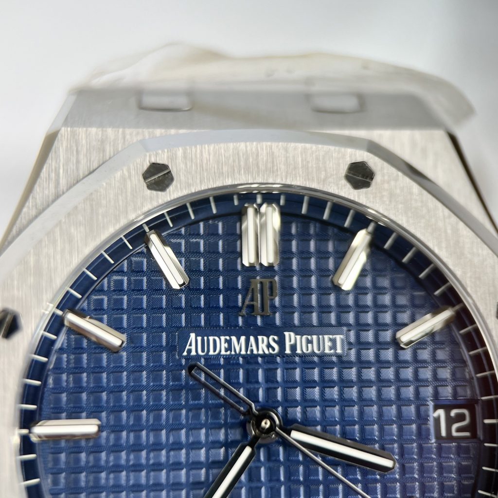 Audemars Piguet Royal Oak 15500ST Replica Watches Blue Dial 41mm (1)