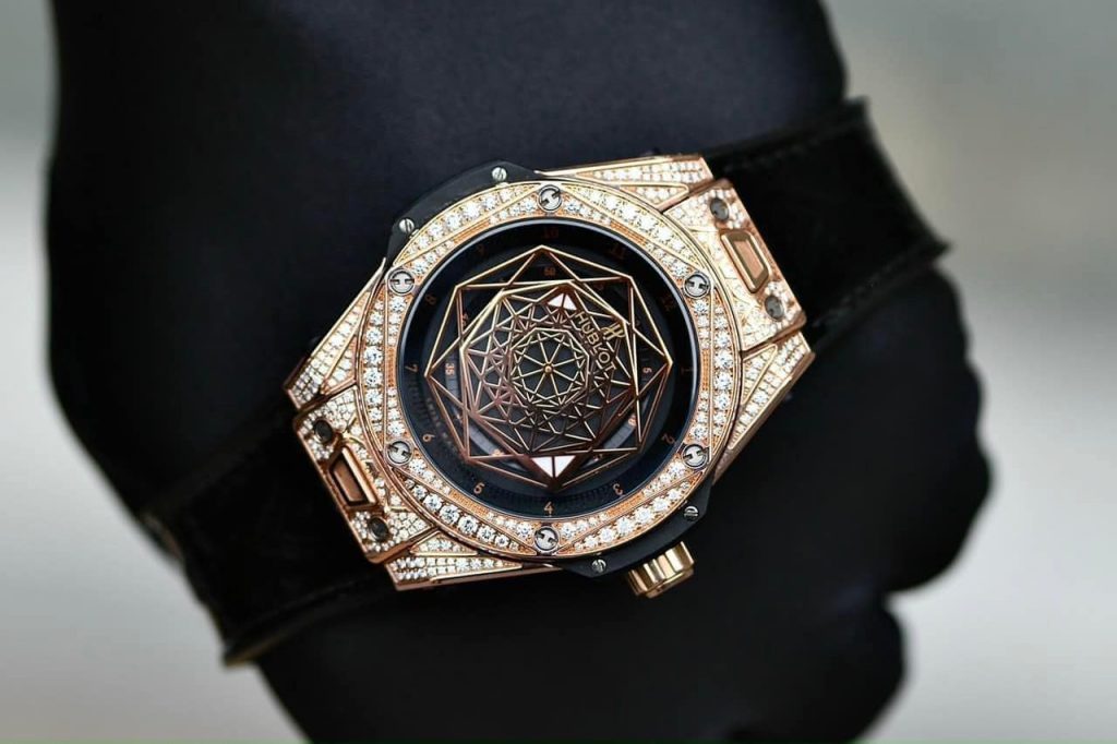 Hublot Big Bang Watch - Explosion Of Power, Time Unleased