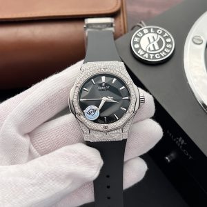 Hublot Classic Fusion Orlinski Full Diamonds Replica Watches APS 40mm (1)