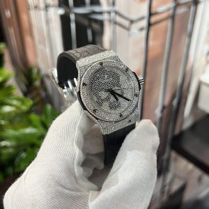 Hublot Classic Fusion Replica Watches Custom Mossanite Diamonds Skull 42mm (2)