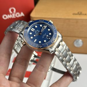 Omega Seamaster Diver 300M Replica Watches Blue Dial VS Factory (9)