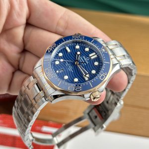 Omega Seamaster Diver 300M Replica Watches Blue Dial VS Factory (9)