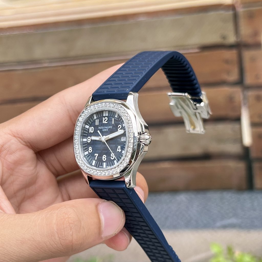 Patek Philippe Aquanaut 5067G Replica Watches Blue PPF (2)