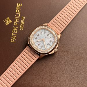 Patek Philippe Aquanaut 5072R Replica Watches MOP Pink Rubber (6)