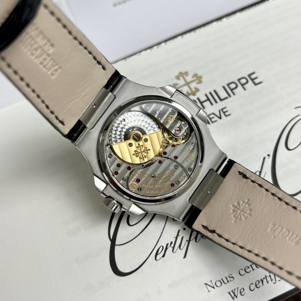 Patek Philippe Nautilus 5712 Gray Dial Replica Watches GR Factory 40mm (9)
