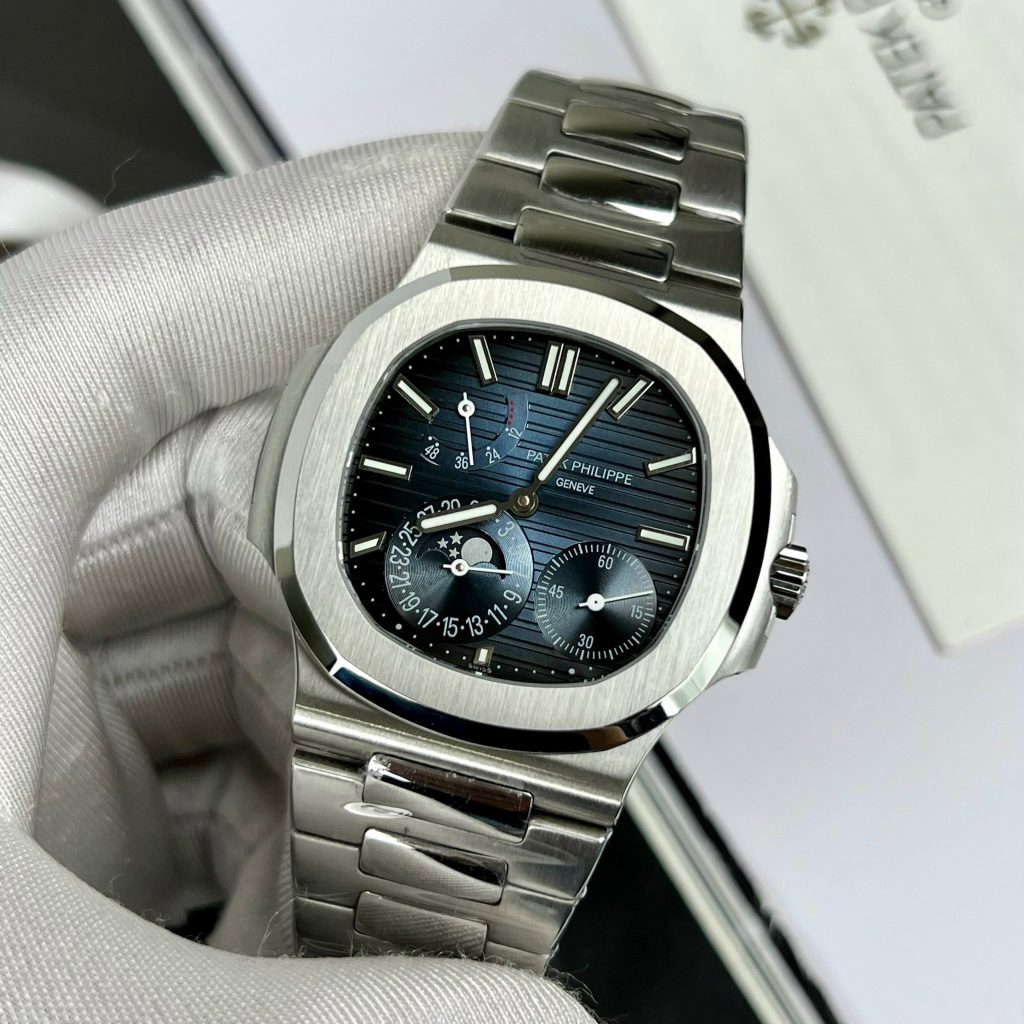 Patek Philippe Nautilus 5712 Replica Watches Stainless Steel GR Factory 40mm (1)