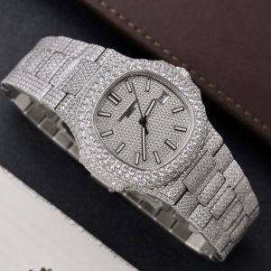 Patek Philippe Nautilus 5719 Full Diamonds Swarovski Best Replica 40mm (8)