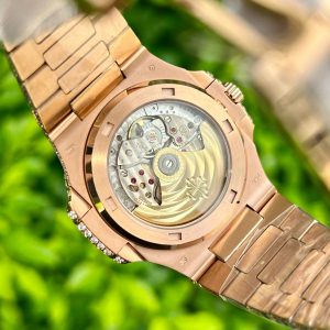 Patek Philippe Nautilus 5719 Replica Watches Full Diamonds Rose 40mm (10)