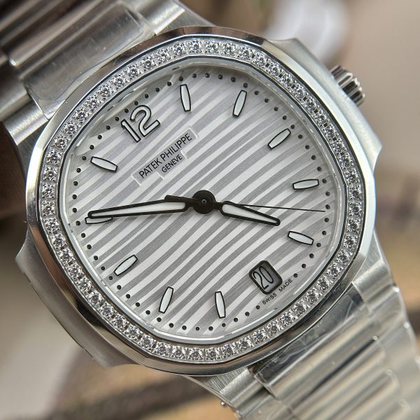 Patek Philippe Nautilus 7118 Replica Watches Diamonds White Dial 3K (1)