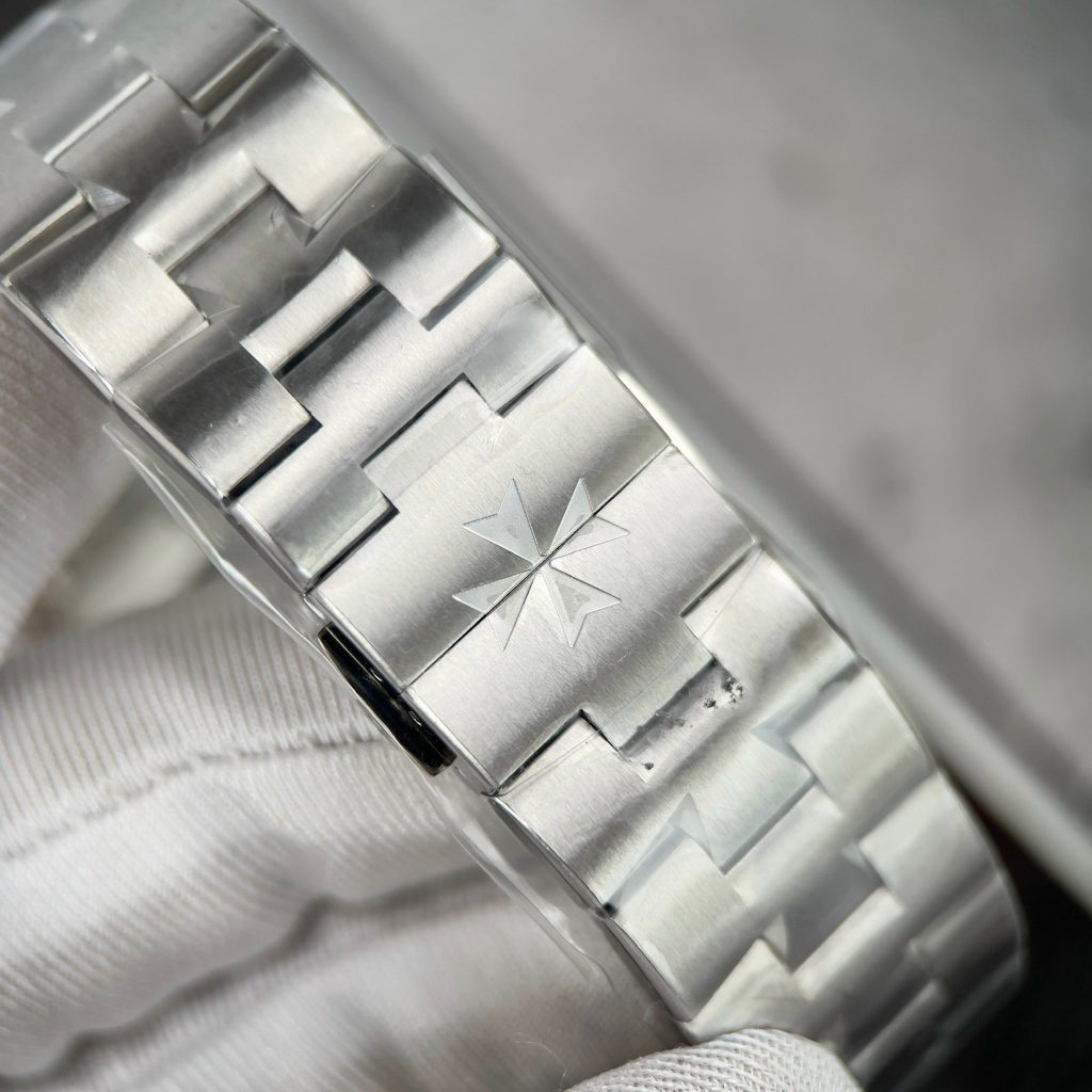 Vacheron Constantin Overseas 4500V Replica Watches Gray Dial 41mm (2)