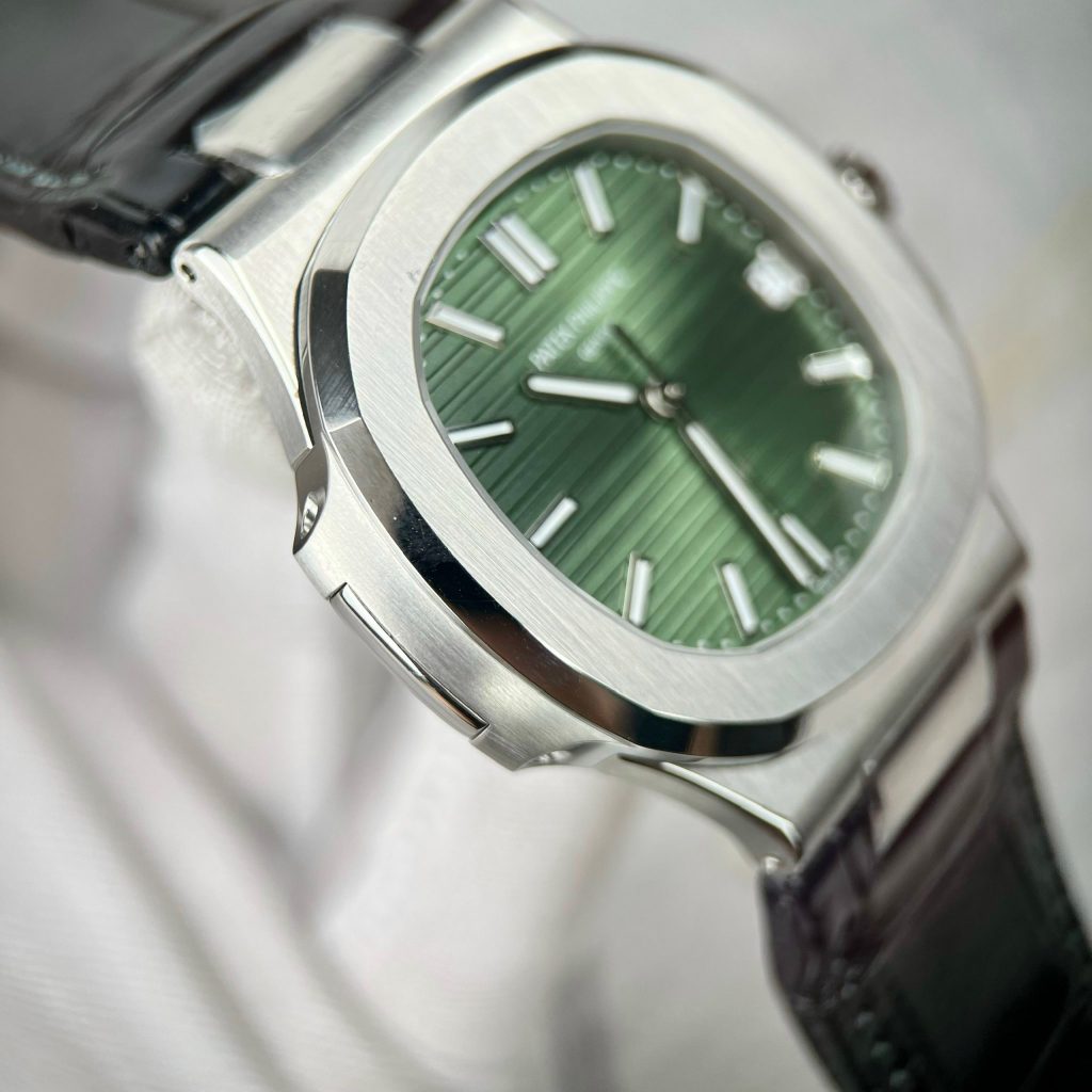 Patek Philippe Nautilus 5711 Replica Watches 3K Factory Green Dial 40mm (2)