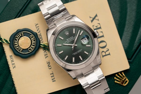 Rolex Datejust 126300 Replica Watches VS Factory Green Dial 41mm (1)