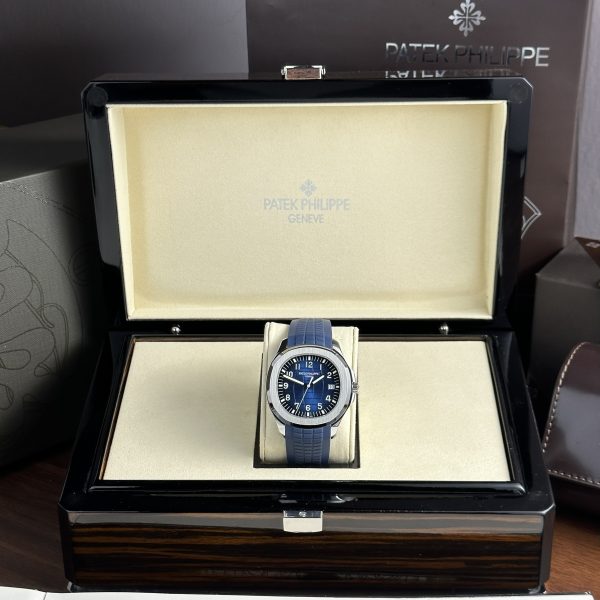 Patek Philippe Aquanaut 5168G Replica Watches Blue Rubber 42 (12)
