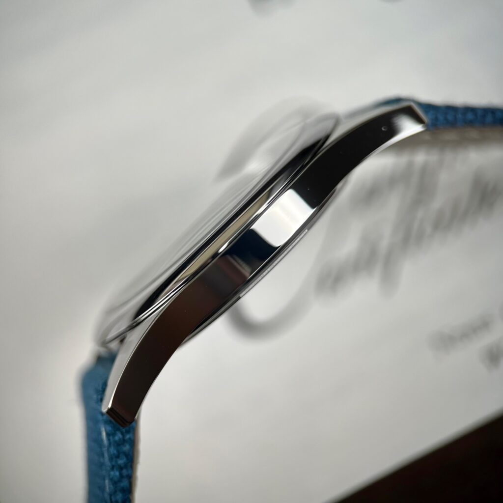 Patek Philippe Calatrava 6007A Replica Watches Blue Color 40mm (1)