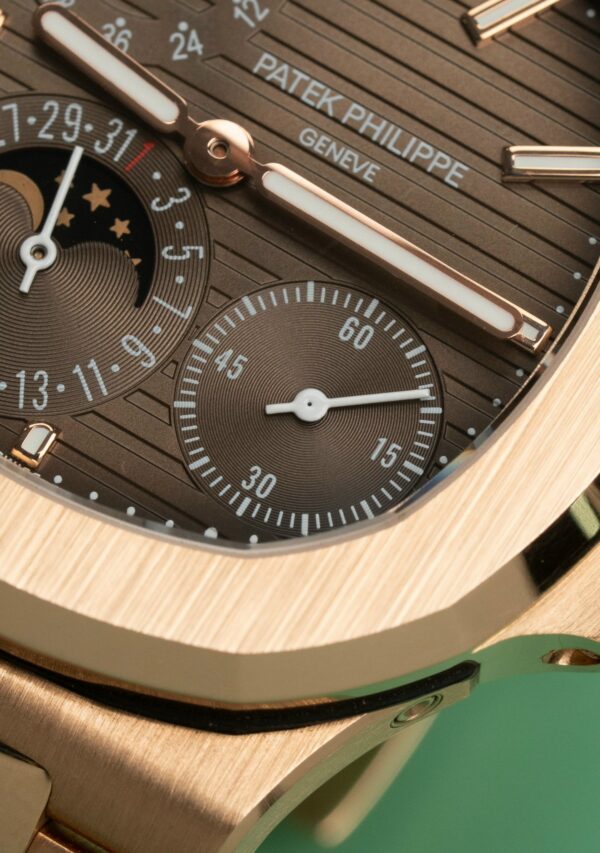 Patek Philippe Nautilus 5712 Rose Gold 18K Replica Watches Best Quality 40mm (2)