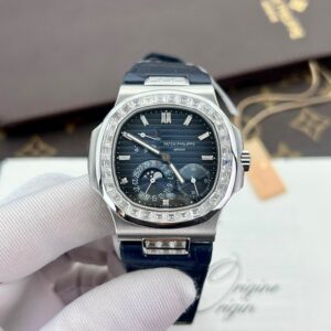 Patek Philippe Nautilus 5724 Custom Moissanite Diamonds Baguette 40mm (1)