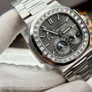 Patek Philippe Nautilus 5724G Replica Watches Best Quality 40mm (3)