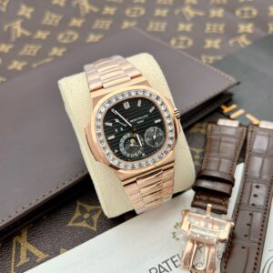 Patek Philippe Nautilus 5724R Replica Watches Best Quality 40mm (10)