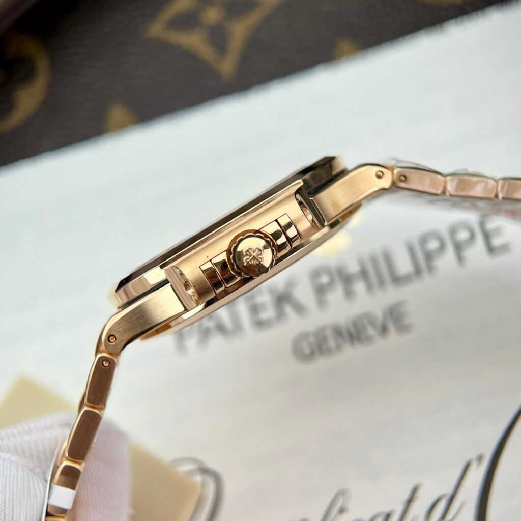 Patek Philippe Nautilus 7118 Replica Watches (1)