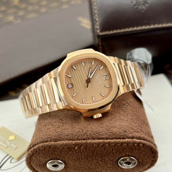 Patek Philippe Nautilus 7118 Rose Gold Wrapped Replica Watches 3K Factory (6)