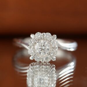 18k White Gold Women's Ring With Crafted Natural Diamonds (2)