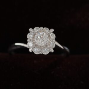 18k White Gold Women's Ring With Crafted Natural Diamonds (2)