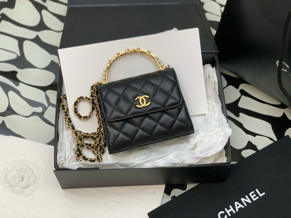 Chanel 23 Diamond Pearl Top Handle Clutch Chain Black Replica Bags 11.5x14.5x5 (2)