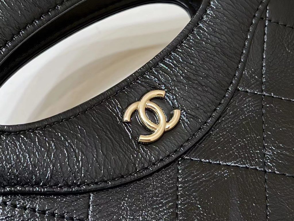 Chanel 31 Small Calfskin Black Replica Bags Gold Buckle 22x19x5cm (2)