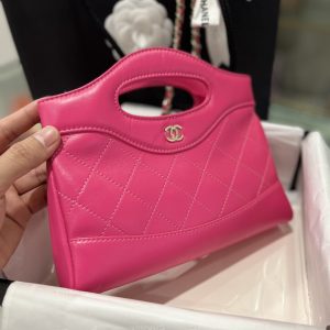 Chanel 31 Small Calfskin Pink Handbags 22x19x5cm (2)
