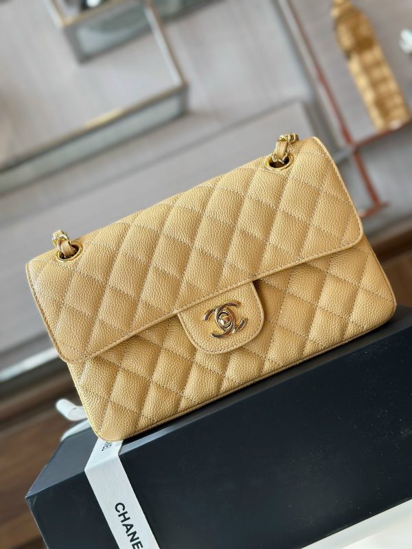 Chanel Classic Small Grain Leather Gold Buckle Replica Bags 23cm (2)