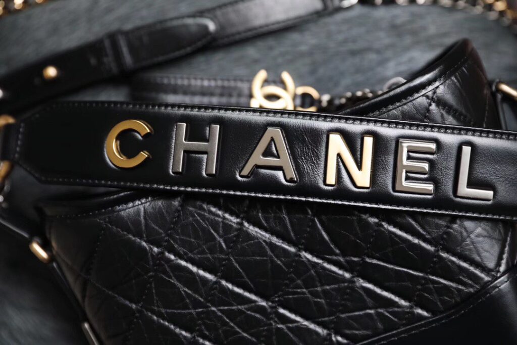 Chanel Gabrielle Hobo Small Black Replica Bags 20cm (2)