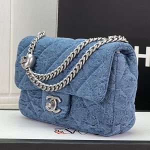 Chanel Mini Sweetheart Crush Flap Blue Replica Bags Size 19cm (2)