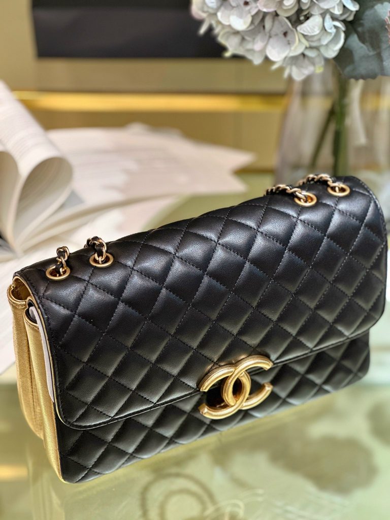 Chanel Session Black Golden Metallic Replica Bags Size 26cm (2)