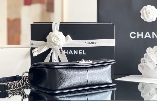 Chanel Small Boy Lambskin Black Replica Bags Size 25cm (2)