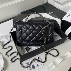 Chanel Woc Handle Smooth Leather Black Replica Bags 19x12cm (2)