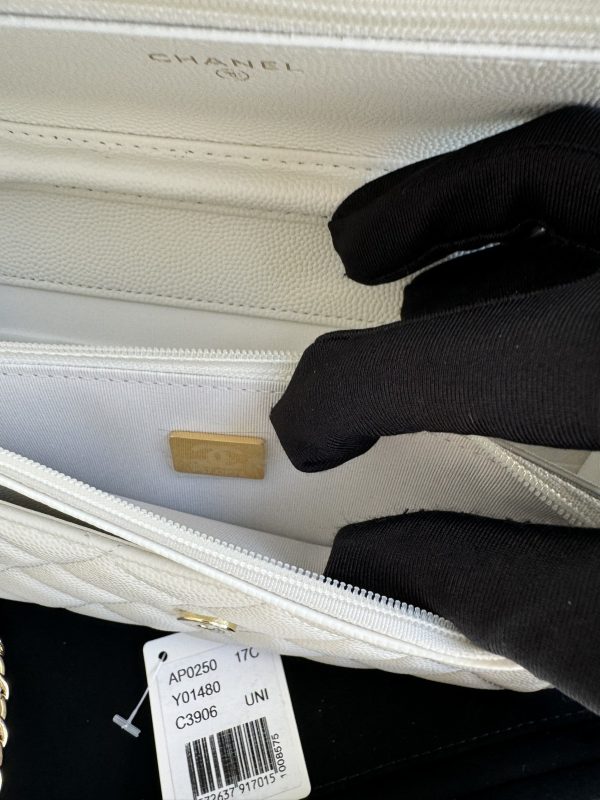 Chanel Woc Replica Bags White Leather Grain Size 19cm (2)