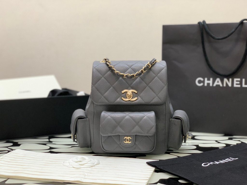 Chanel Women's Gray Backpack Like Auth 21.5x19 (2)