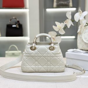 Dior Medium Toujours Macrocannage Calfskin White Replica Bags Size 25x16,5x10cm (2)