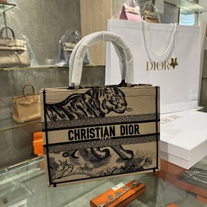 Dior Tote Brocade Embroidered Pattern Replica Bags 36cm (3)
