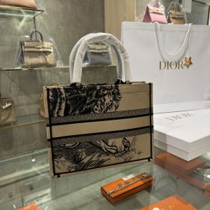 Dior Tote Brocade Embroidered Pattern Replica Bags 36cm (3)