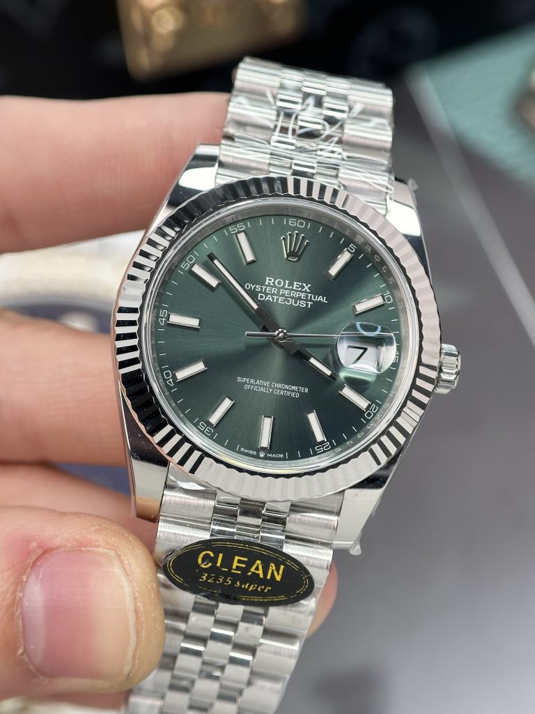 Exploring How Much Does a Replica Rolex Watch Cost Nowadays (3)