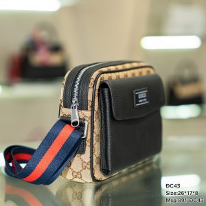 Gucci Men's Crossbody Monogram Pattern Replica Bags Size 26x17x8cm (2)