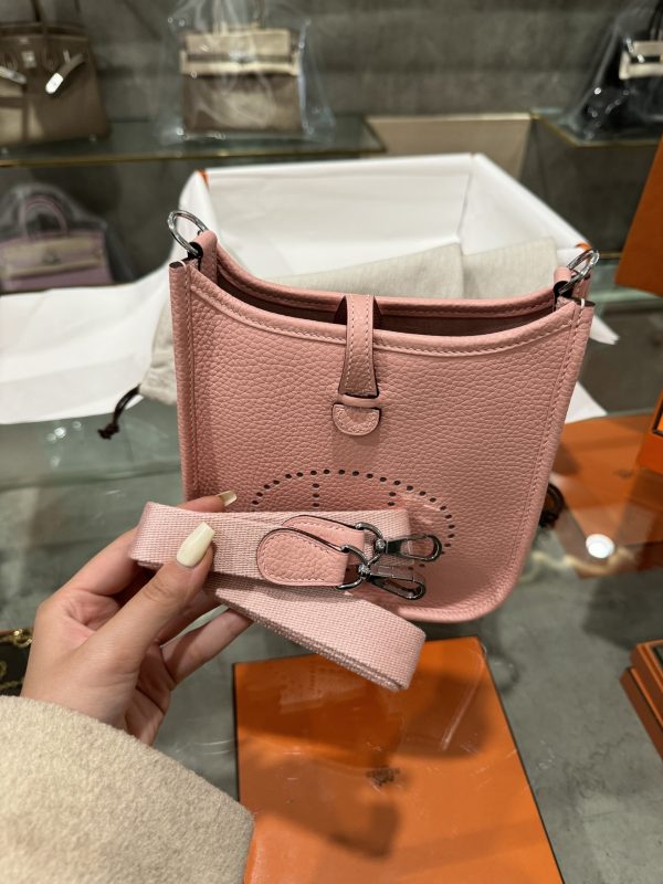 Hermes Evelyne Mini Replica Bags Pink 17cm (2)