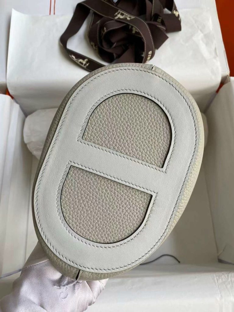 Hermes In The Loop Togo White Replica Bags 18x19,5x12cm (2)