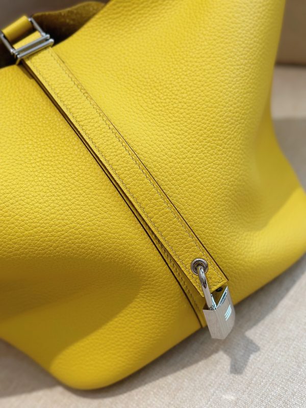 Hermes Picotin Togo Replica Bags Yellow 22cm (2)