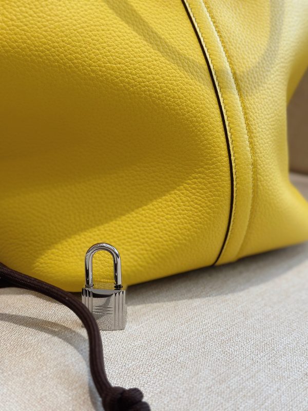 Hermes Picotin Togo Replica Bags Yellow 22cm (2)